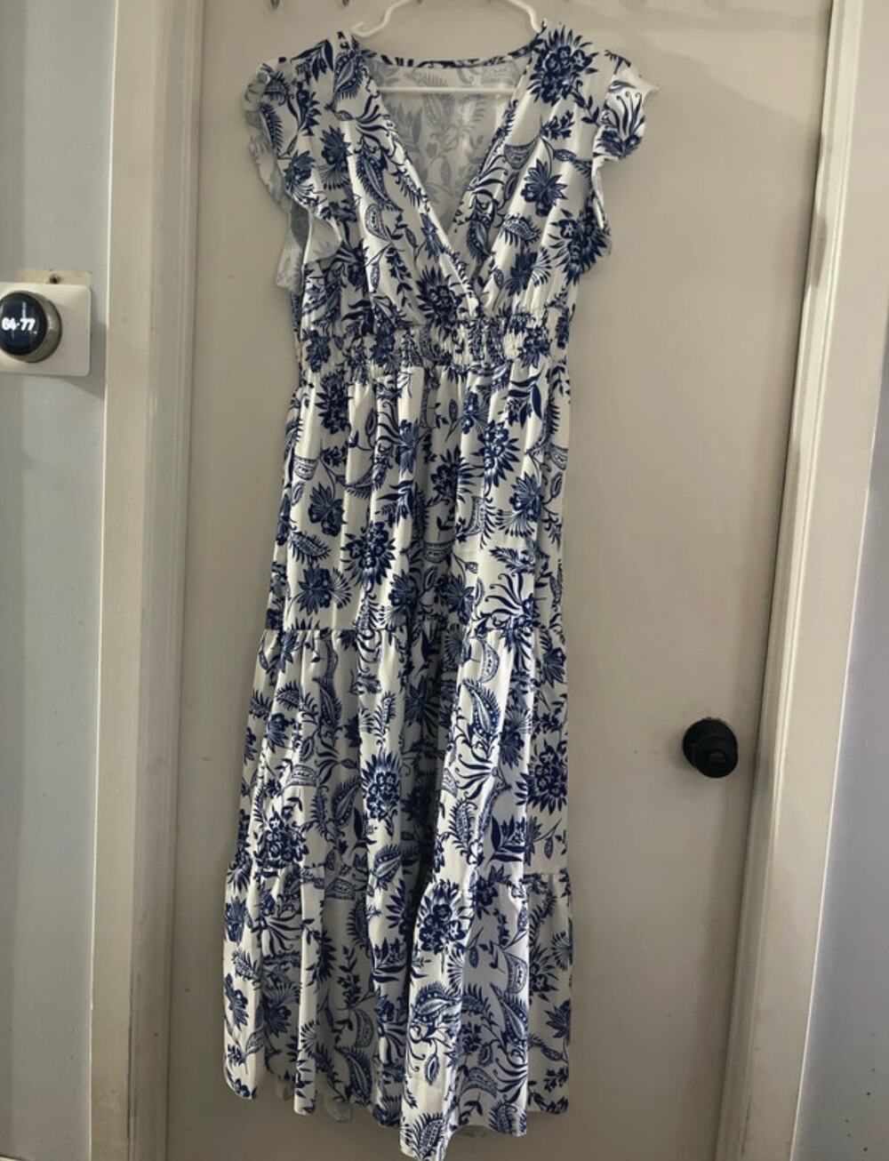 Women's XL Maxi Dress Shein Blue and White Floral